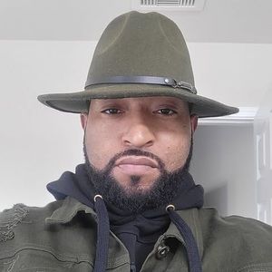 Meet your Posher, Jay